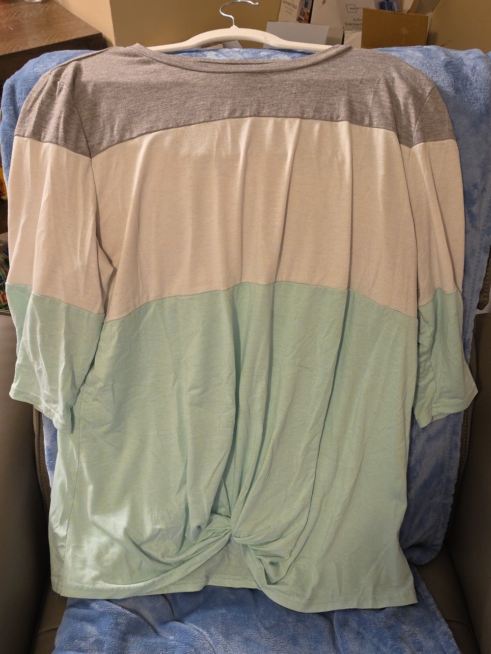 Amazon Women's Colorblock Twist-Back Tunic - Gray, Cream & Mint